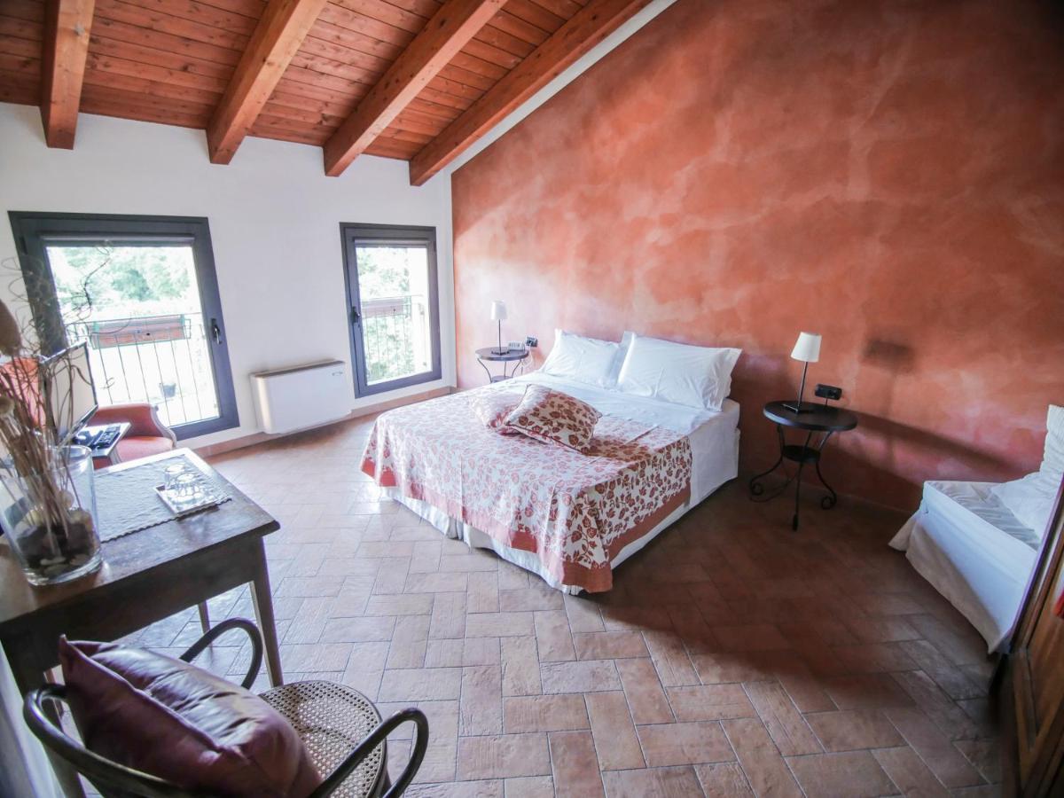 Quattrocolli B&B Quattro Castella Ngoại thất bức ảnh